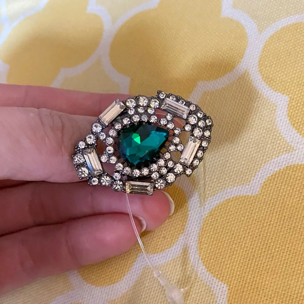 Diamond Shape Emerald Crystal Rhinestones Elastic Silver Ring NWT